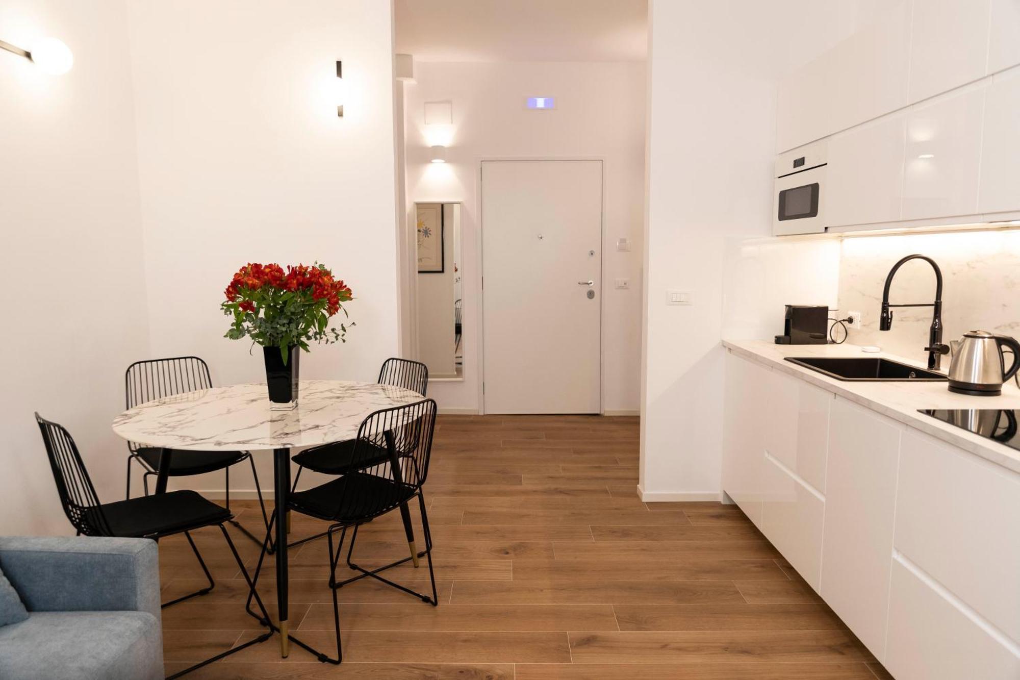 Apartament "42Metriquadri" A Bari Zewnętrze zdjęcie